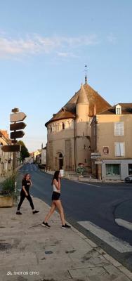 Basilique Neuvy